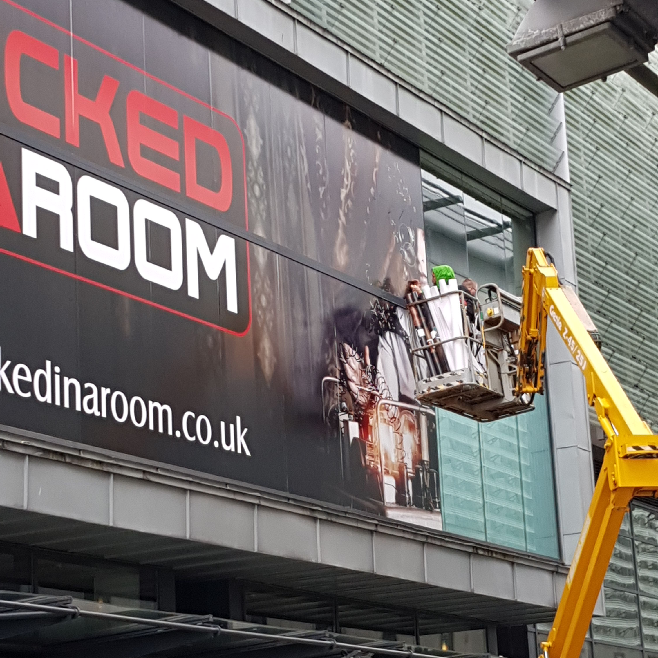 DX Signs | Signage, Branding, Printing & Vehicle Graphics UK